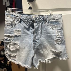 Denim distressed shorts